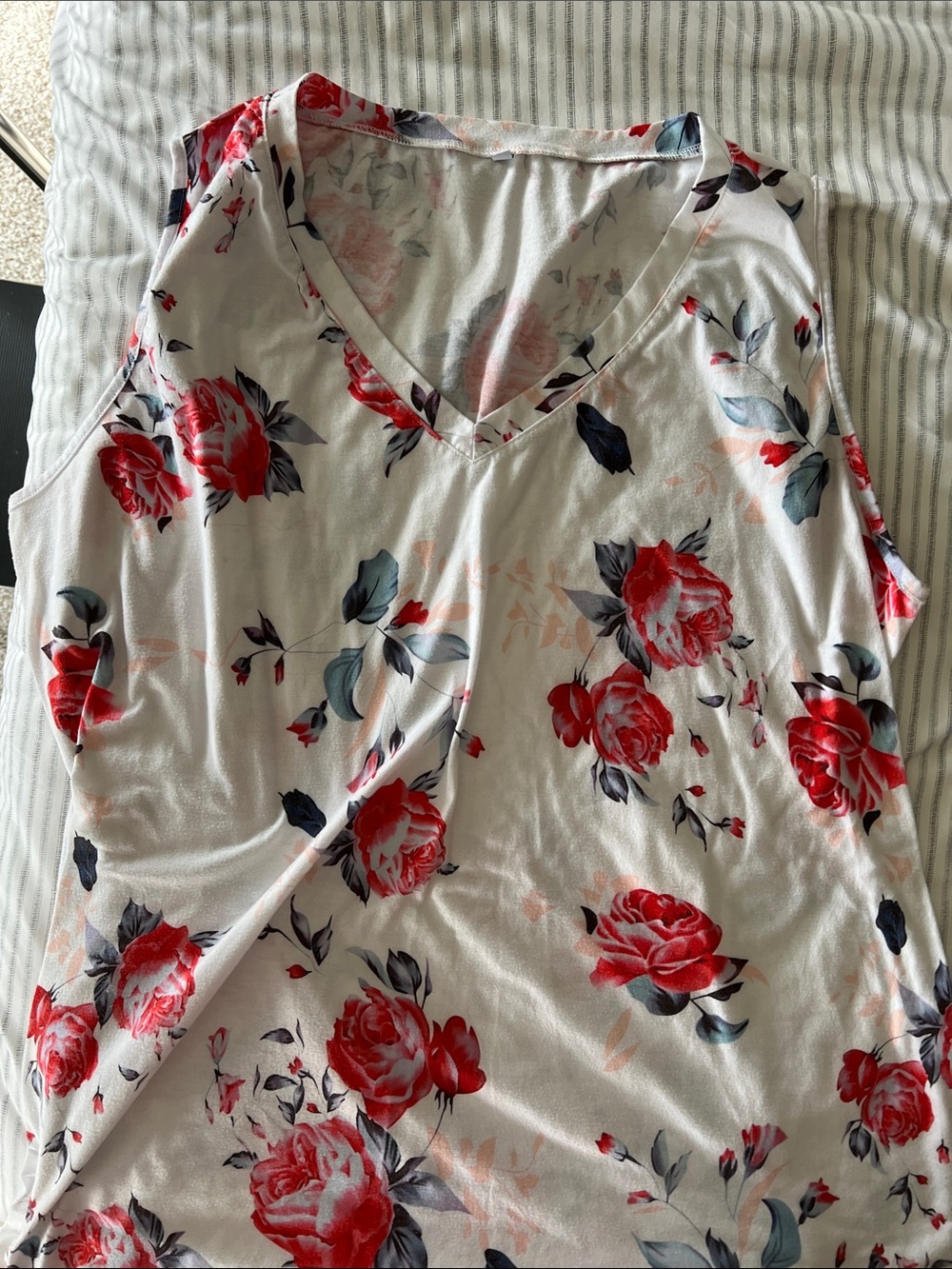 White V-Neck Floral Tank Top with Pink Rose Print
